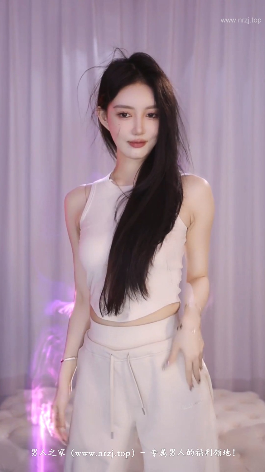 抖音王雨檬呀 24年6月 直播热舞合集【86V/18G】 抖音王雨檬呀 24年6月 直播热舞合集【86V/18G】